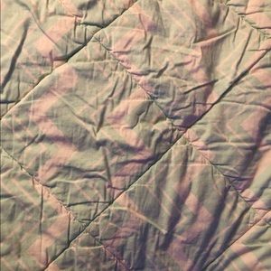 Vs pink comforter set